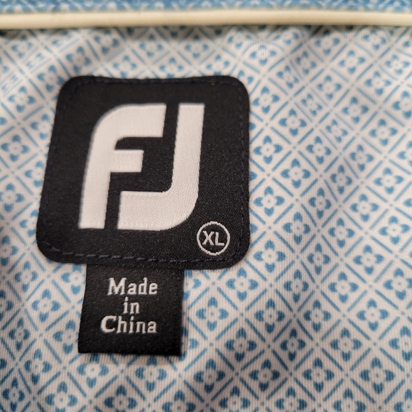 Footjoy Golf 3 Button Placket Polo Logo on Back Embroidered Sleeve XL - Picture 6 of 12